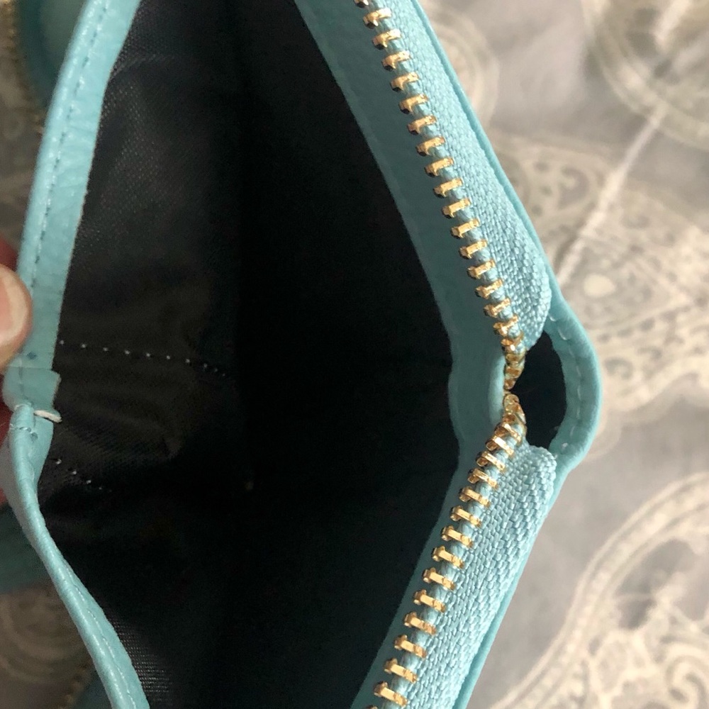 Small Zippered Wallet - Picture 3 of 6